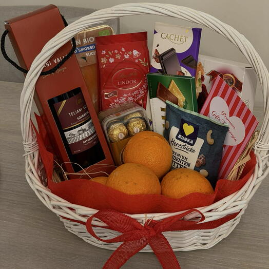 Premium Wine   Sweets Gift Basket