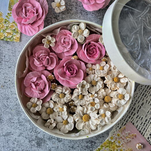 Розы и ромашки из зефира (25 см)