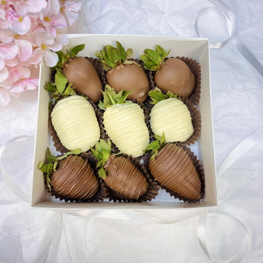 Классический набор из микса белого и молочного бельгийского шоколада Callebaut, 9шт -доза сладкого дофамина