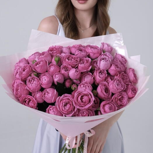 Pink Bombastic Spray Roses