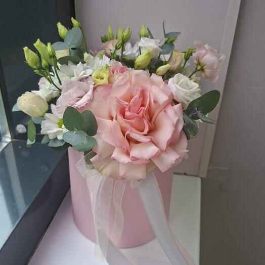 Только для тебя💖Коробка с французской розой, хризантеммой ,лизиантусом и эвкалиптом