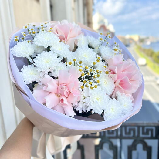 Авторский букет🌸хризантемы,французские розы,ромашки