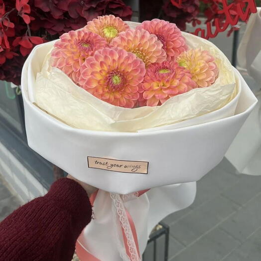 Сезонный букет с георгинами 😍Георгины