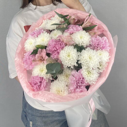 Авторский букет с альстромерией и диантусами💕