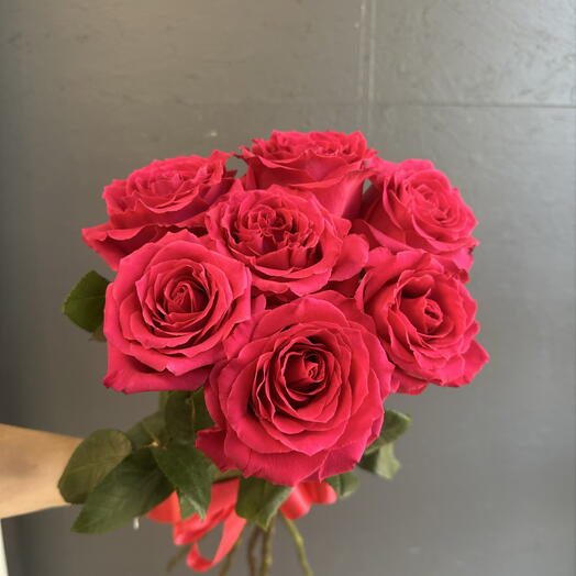 7 шикарных розовых роз 💖
