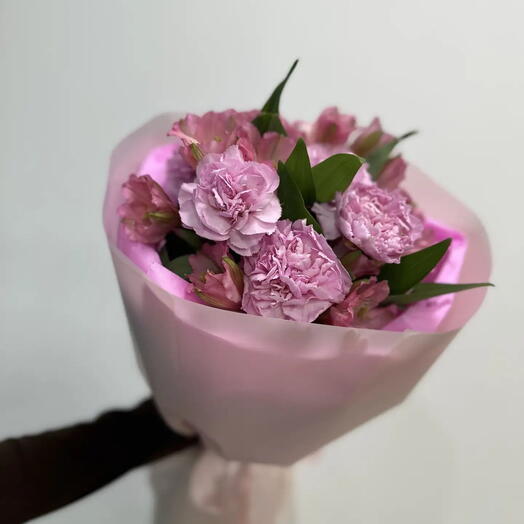 Альстромерии и диантусы💗