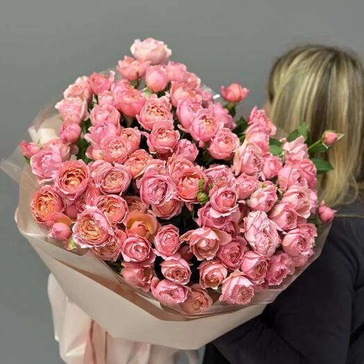 Букет из Кустовых Роз