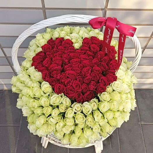 Моя любовь ♥️ ️ Большая корзина с розами 😍 201 кенийская роза Красная роза Белая роза