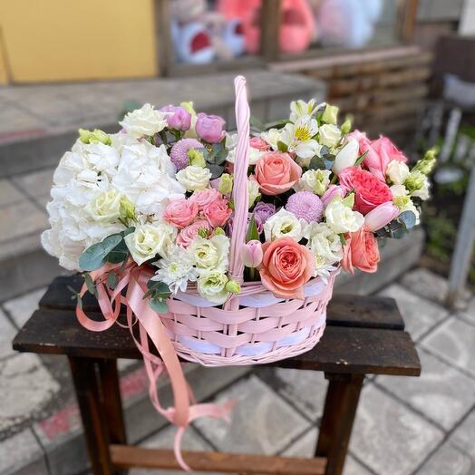 Cesta de flores elegante