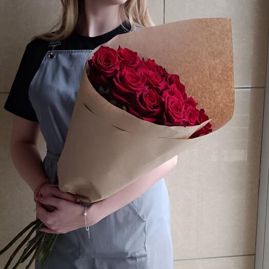Bouquet of 11 burgundy roses