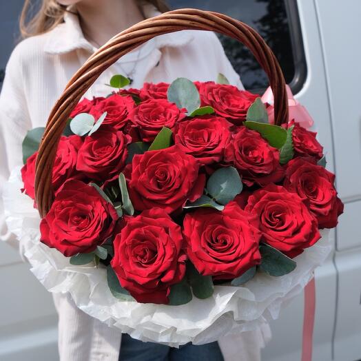 Корзина с цветами