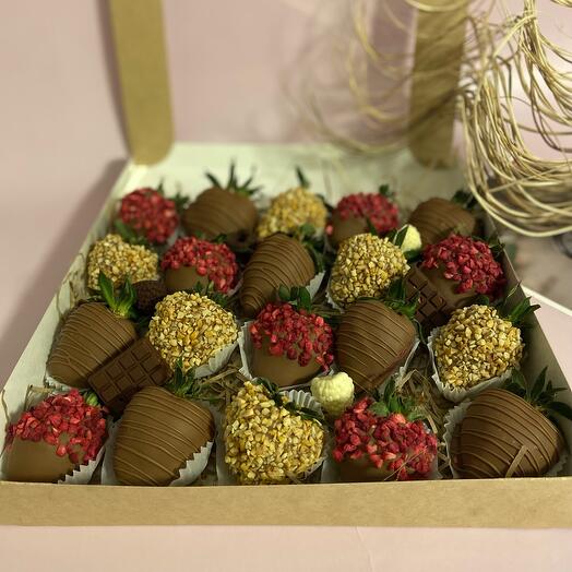 Chocolate-covered strawberries for men