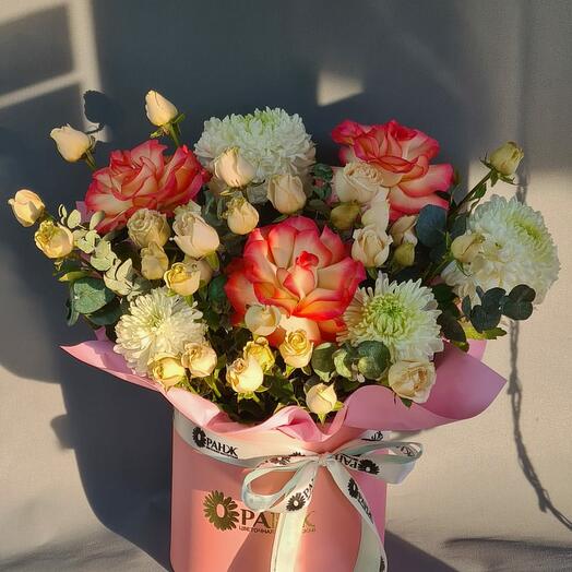 Букет "Гармония стихий" от цветочного магазина Оранж Алматы