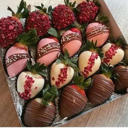 Клубника в шоколаде 16 шт