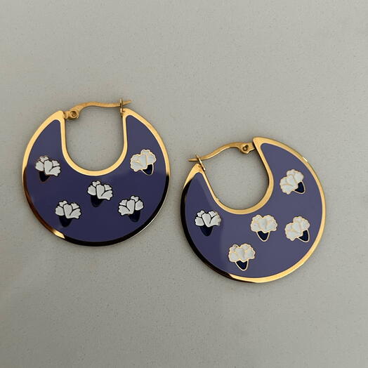 Purple flower disc earrings