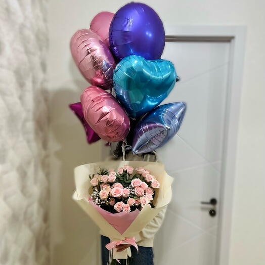 Spray roses with balloons