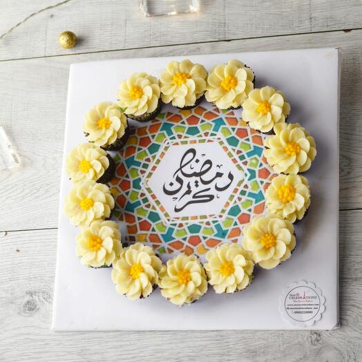 Ramadan Cupcake Arrangement