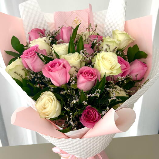 20 pieces White and 20 pieces Pink Roses