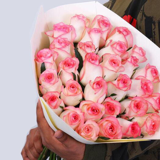 Pink Jumilla bouquet 31 roses