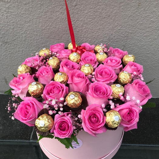 Box of Pink Roses with Ferrero Rocher Chocolate