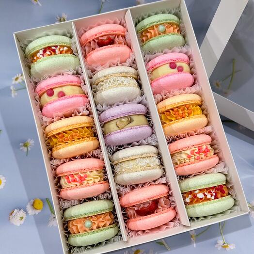 Коробочка макарон ассорти (15 шт)