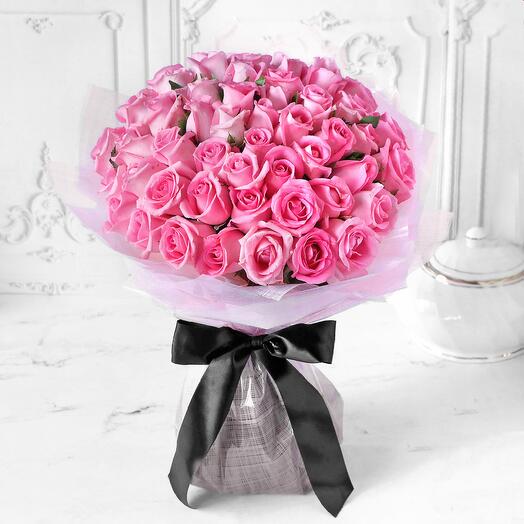 Unforgettable 50 Pink Roses Hand Tied