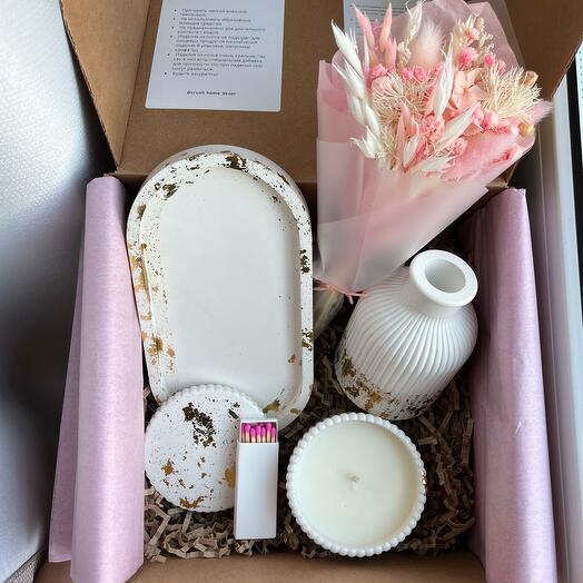 Подарочный набор на 14 февраля: золотой + розовый букет