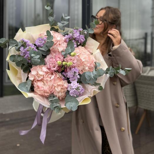 Signature bouquet with fragrant stock and hydrangea