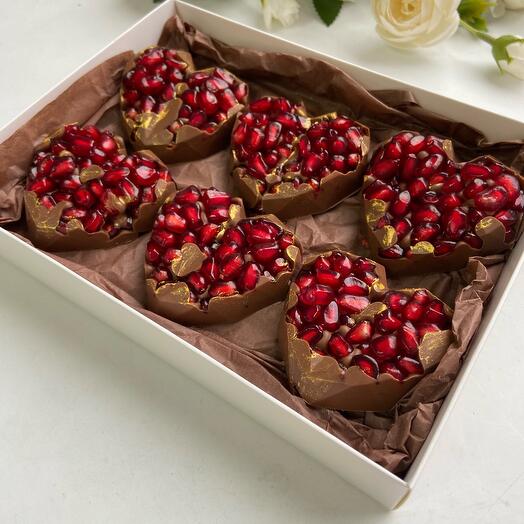 Pomegranate in Belgian chocolate