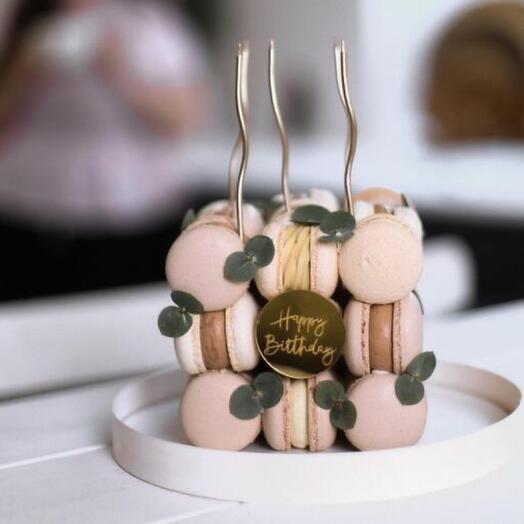 Торт куб из макарон