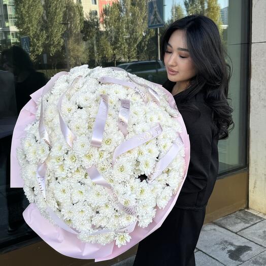 Огромный букет хризантем