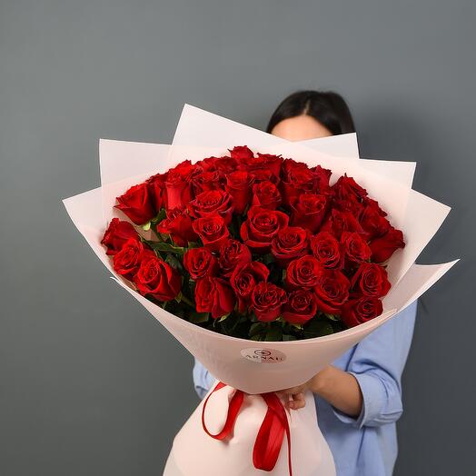 Классический букет из 51 красной розы