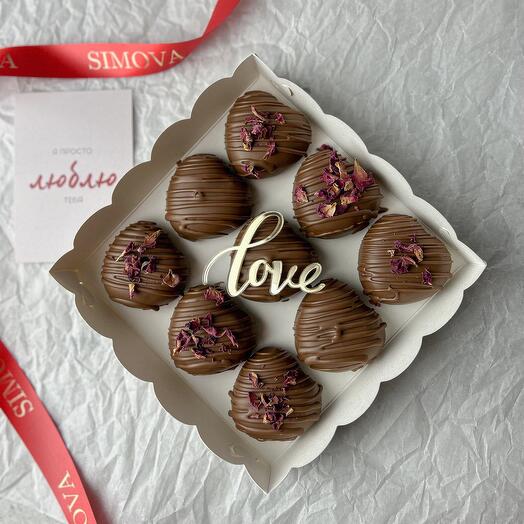 Набор шоколадных пирожных LOVE на годовщину, 14 февраля, для любимой, любимого