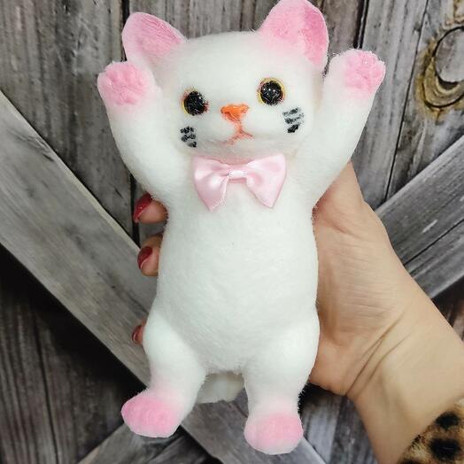 Таба котик с бантиком