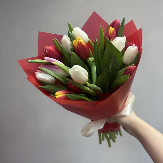 Букет из тюльпанов