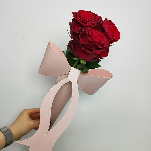 Трио из красных роз 🎀