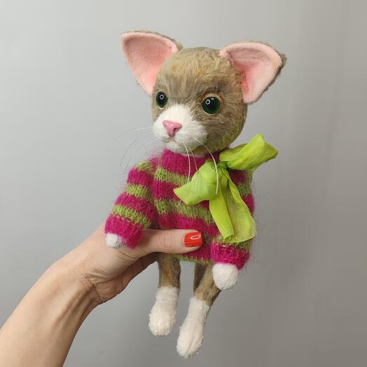 Игрушка котик большой в свитере