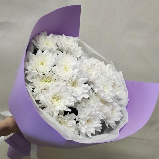 Букет из 3х белых хризантем