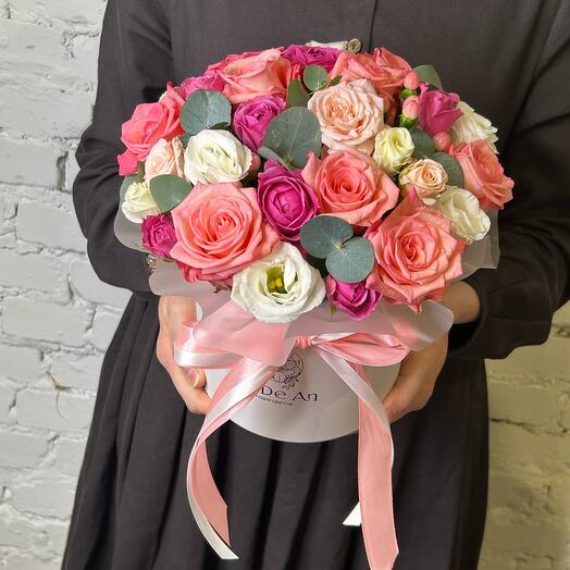 Flores en la Caja " Love Is "