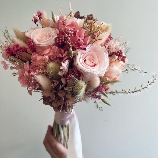 Свадебный букет из стабилизированных цветов Fleur