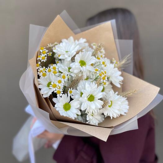 Author's bouquet with chrysanthemum chamomile