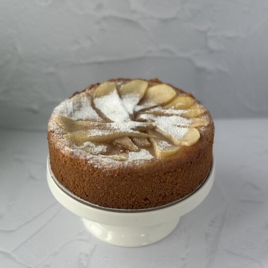 Pie with pear, Dorblou and pine nuts