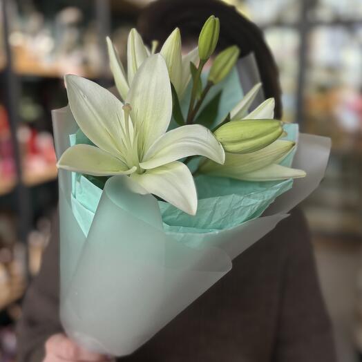 Ніжна біла лілія-міні-букет х 1 шт