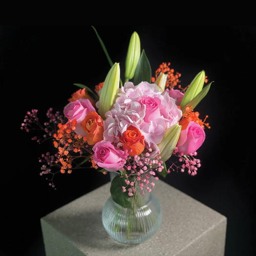 Elise Arrangement In A Clear Vase