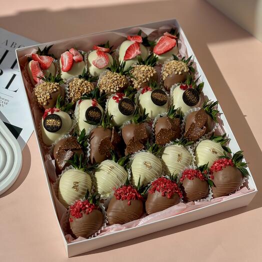 Клубника в шоколаде 30🍓подарок на 8 марта
