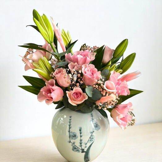 Blushing Bloom Pot
