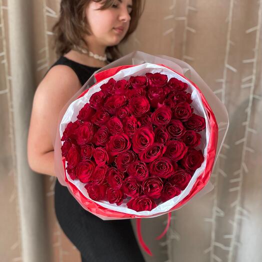 Bouquet "Mischievous smile" of 51 roses