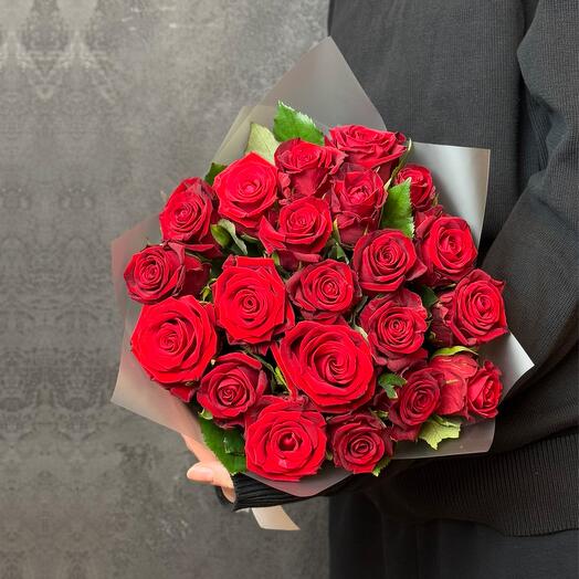 Букет красных роз Con Amore, 21 шт, 40 см. Florentika
