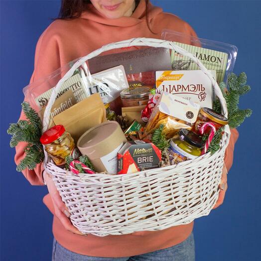 Продуктовая корзина с мясом, сырами оливками, чаем, подарок учителю, подарок врачу, подарок руководителю