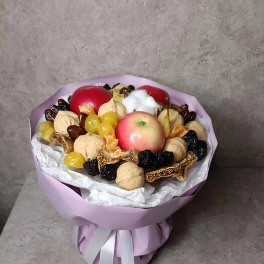 Букет "Лавандовое облако" с орехами и сухофруктами